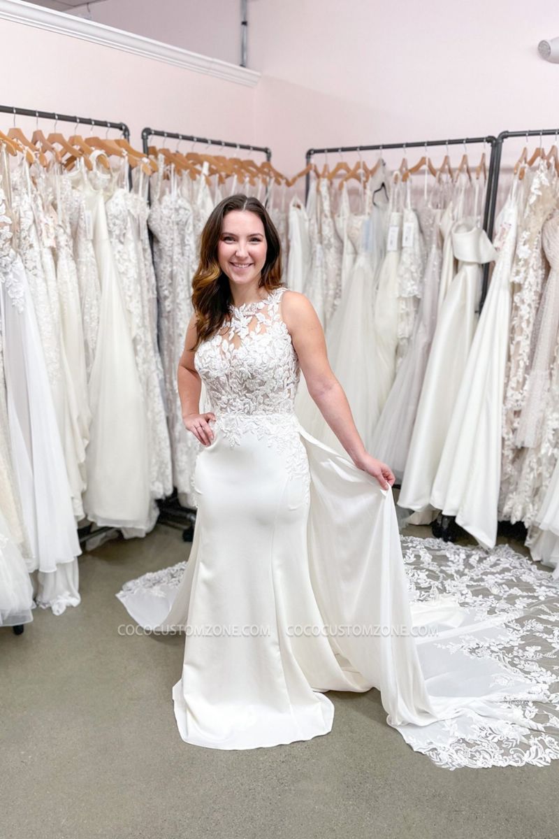 Sleeveless Appliquéd Lace Mermaid Wedding Dress with Detachable Train