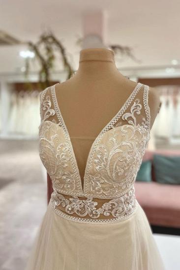 Bohemian style V-neck halter A-line lace and tulle wedding dress_2