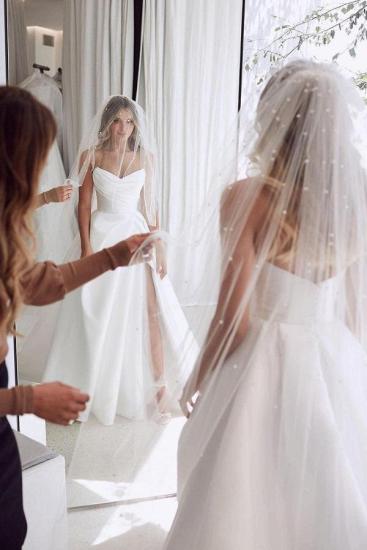 Simple A-line trailing heart-shaped slit sleeveless wedding dress_3