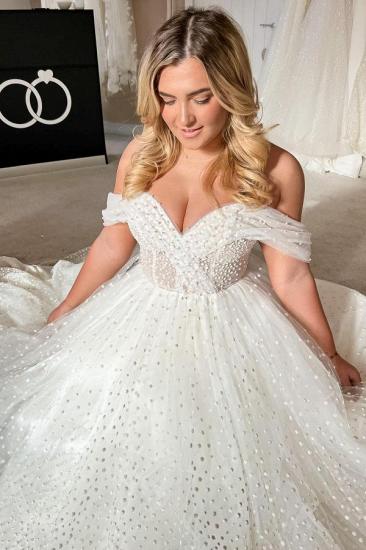 Elegant White Off-shoulder Wedding Dress Wedding Dress_3