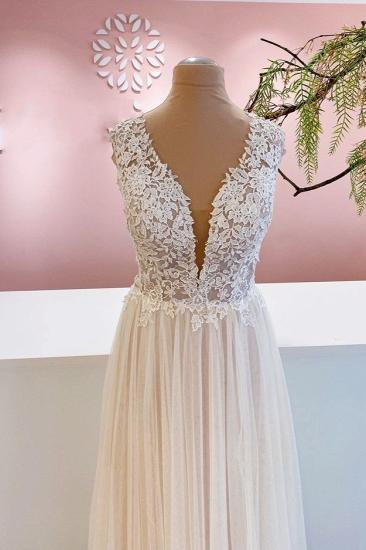 Simple wide shoulder strap V-neck sleeveless wedding dress | Fashionable lace wedding dress_3
