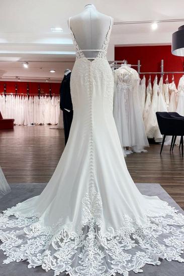 Romantic V-Neck Mermaid Sleeveless Soft Lace Wedding Dress_2